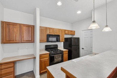 Townhome in a great Pleasant Grove location with some seriously - photo 3