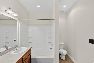 Townhome in a great Pleasant Grove location with some seriously - photo 9