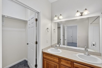 Townhome in a great Pleasant Grove location with some seriously - photo 10