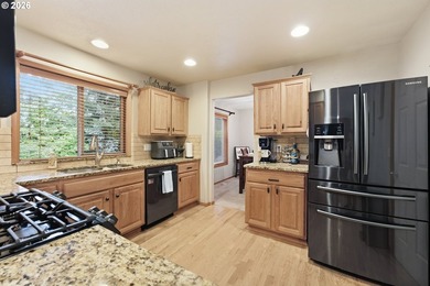 Welcome to this beautifully maintained, two-story traditional - photo 12