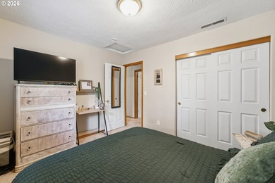 Welcome to this beautifully maintained, two-story traditional - photo 26