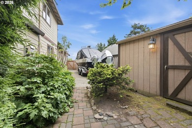 Welcome to this beautifully maintained, two-story traditional - photo 37