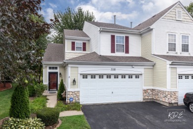 Lake Townhome/Townhouse For Sale in Bolingbrook, Illinois