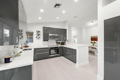 (private lake, pond, coastal) Home For Sale in Delray Beach Florida