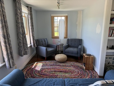 Known as The Carina House, this charming seasonal cottage offers - photo 6