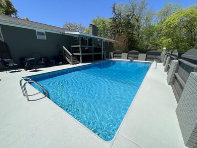 Lake Home For Sale in Chattanooga, Tennessee