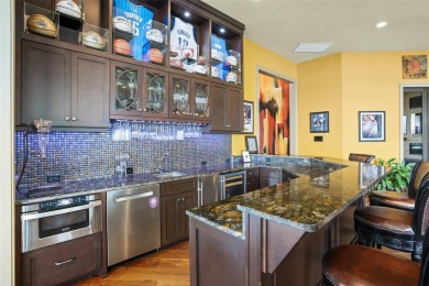 Presenting Sunset Isle: an iconic waterfront estate compound - photo 23