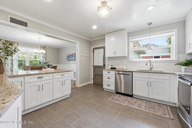 NEW LISTING! Beautifully updated & meticulously maintained, this - photo 3