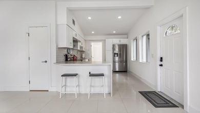 Beautifully Updated East Boca Home - No HOA! Welcome to this - photo 7