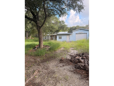 Discover the possibilities at 136 Palm! Situated on two spacious - photo 1