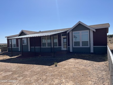 (private lake, pond, creek) Home Sale Pending in Snowflake Arizona