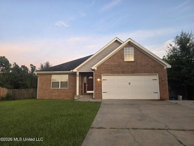 Lots of room in this spacious 4 bedroom 2 bath home at the end - photo 1