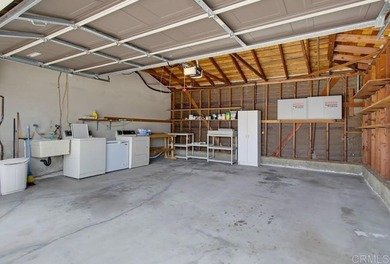 Welcome to this beautifully maintained Serra Mesa home where the - photo 31