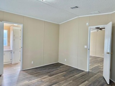 $20K PRICE REDUCTION! ALSO INCLUDED WITH VERY REASONABLE OFFER - photo 31