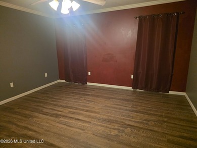 Lots of room in this spacious 4 bedroom 2 bath home at the end - photo 8