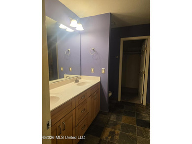 Lots of room in this spacious 4 bedroom 2 bath home at the end - photo 9