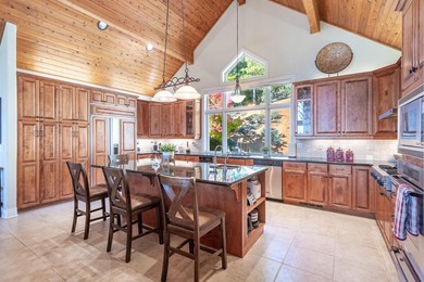 Your Mountain Paradise Awaits. Soak in breathtaking, panoramic - photo 8