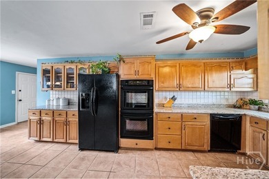 Welcome to 472 Strathy Hall Drive, where timeless Lowcountry - photo 10