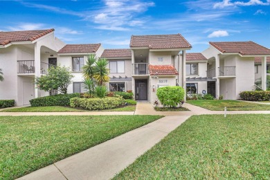 Lake Condo For Sale in Boynton Beach, Florida