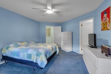 Welcome to 35 Lakebridge Drive South, a beautifully maintained - photo 12