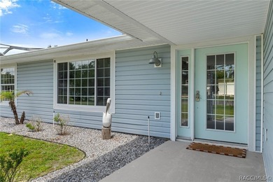 Welcome to your waterfront retreat in the highly sought-after - photo 4