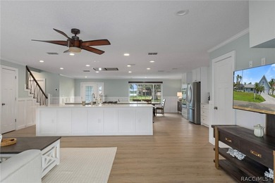 Welcome to your waterfront retreat in the highly sought-after - photo 7