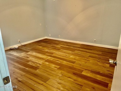 HERE'S YOUR ''MOVE IN READY'' HOME. JUST ABOUT EVERYTHING IS NEW - photo 22
