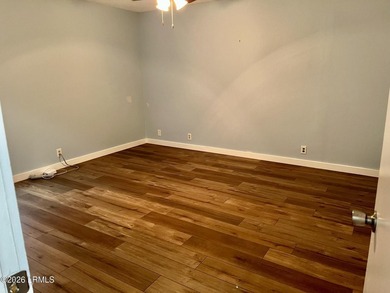 HERE'S YOUR ''MOVE IN READY'' HOME. JUST ABOUT EVERYTHING IS NEW - photo 31