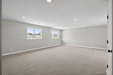 Welcome to the Hemlock! This fresh, bright, and welcoming new - photo 34