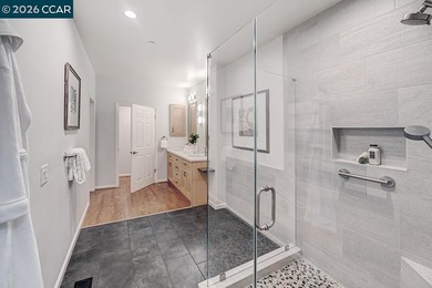 This level-in home is blessed by beautiful natural panoramic - photo 36