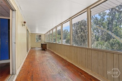 Renovation opportunity in a prime Savannah location. At 3,600 - photo 10