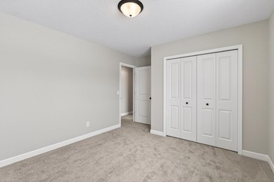 Welcome to the Hemlock! This fresh, bright, and welcoming new - photo 40