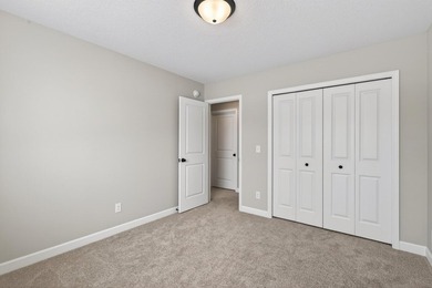 Welcome to the Hemlock! This fresh, bright, and welcoming new - photo 42