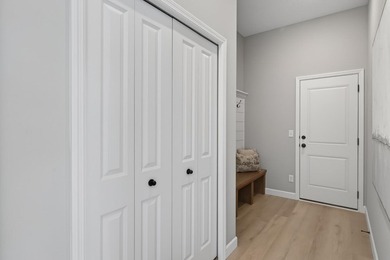 Welcome to the Hemlock! This fresh, bright, and welcoming new - photo 44