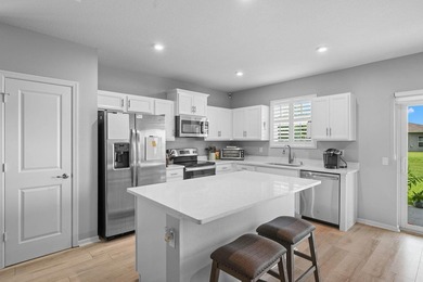 Welcome to a quiet community, Carriage Pointe Estates in Fort - photo 7