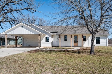 Lake Home For Sale in Streetman, Texas