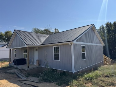 Barren River Lake Home For Sale in Scottsville Kentucky