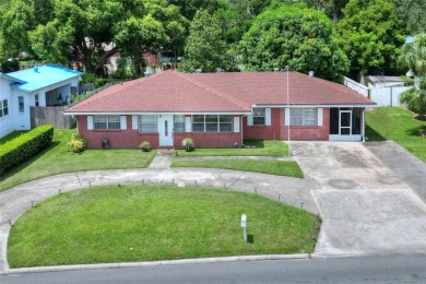 Lake Home For Sale in Lakeland, Florida
