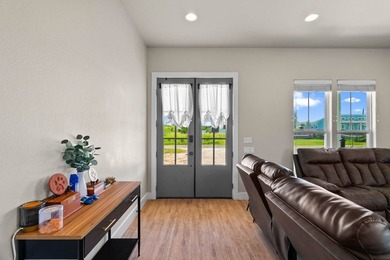 Welcome to 360 Club Oak Lane in the thriving community of - photo 4