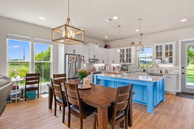 Welcome to 360 Club Oak Lane in the thriving community of - photo 9