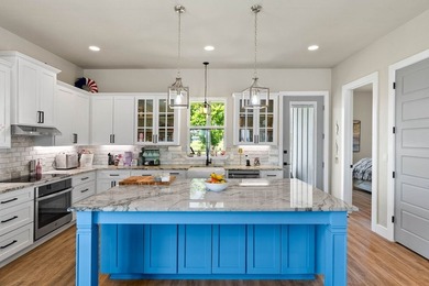 Welcome to 360 Club Oak Lane in the thriving community of - photo 10