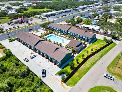 Welcome to LITTLE BAY LANDING, a beautifully renovated 24-unit - photo 5