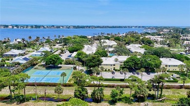 Beautiful 2 Bed/2 Bath with 1,370 Sq Ft of Living Space. Kitchen - photo 1