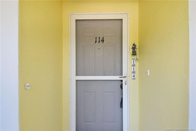 Beautiful 2 Bed/2 Bath with 1,370 Sq Ft of Living Space. Kitchen - photo 9