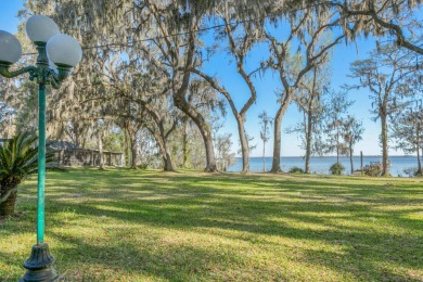 Crescent Lake - Putnam County Home For Sale in Crescent City Florida