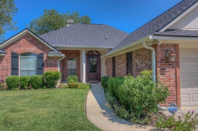 Lake Home For Sale in Shreveport, Louisiana