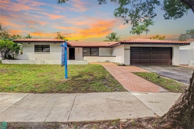 (private lake, pond, creek) Home For Sale in Miami Lakes Florida