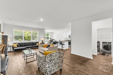 Beautifully maintained 4-bedroom, 2-bath home offering 1,928 - photo 4