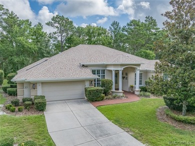 EXQUISTIE FLORIDA LIVING ABOUNDS IN THIS INVITING 3/2/2 WITH DEN - photo 4