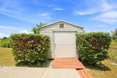 Tucked into a quiet North Port neighborhood, this well loved and - photo 41